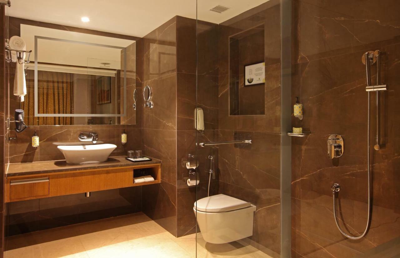 Country Inn Premier Amritsar, 10 Min From Golden Temple Ngoại thất bức ảnh